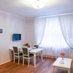 white-gray-apartments.praguehotelsweb.com/
